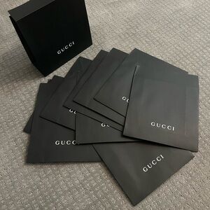 Gucci Classic 10 Black Shopping paper Bags